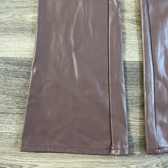 ASOS DESIGN Tall stretch faux leather flare pants - Picture 4 of 10